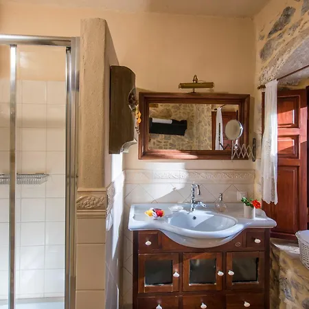 Apartment Arismari - Arismari Pombia